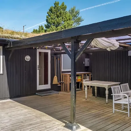 Elin - 3km From The Sea By Interhome