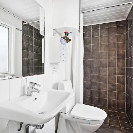 Nyaraló Elin - 3km From The Sea By Interhome