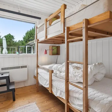 Elin - 3km From The Sea By Interhome