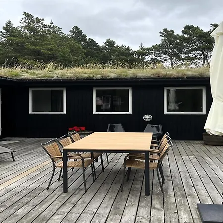 Elin - 3km From The Sea By Interhome